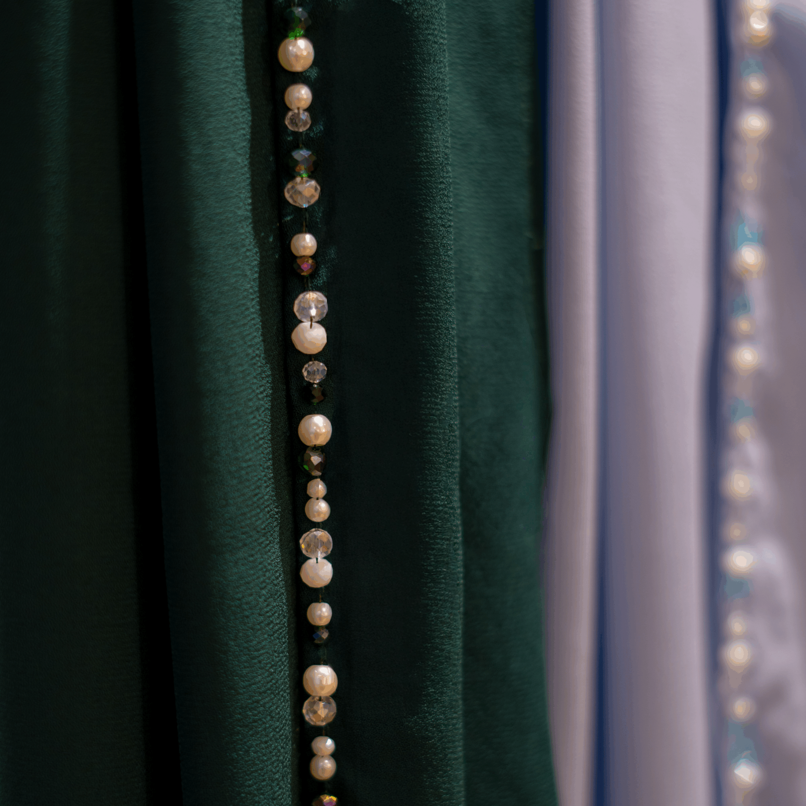 Rosari Beaded Scarf in Emerald Green – close-up beaded edge
